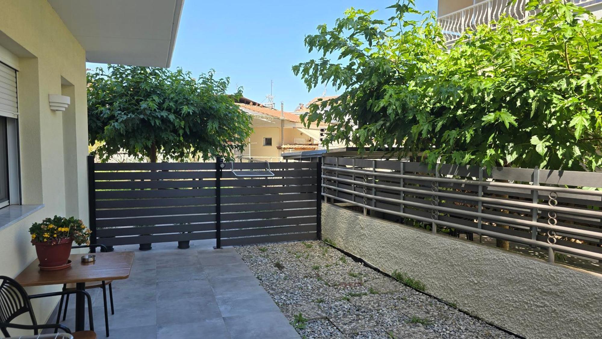 Zeta-Garden Oasis & Private Parking By Optimum Link Leilighet Kateríni Eksteriør bilde